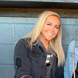 Meet your Posher, Alysen